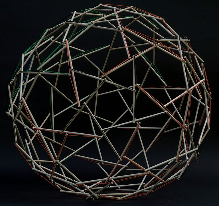 Model of the 120-strut tensegrity sphere, or 2F Class 1 geodesic sphere with icosahedron base.